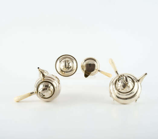 SILVER COFFEE AND TEA SERVICE "BLOSSOM" - photo 5 SILVER COFFEE AND TEA SERVICE "BLOSSOM" - photo 5