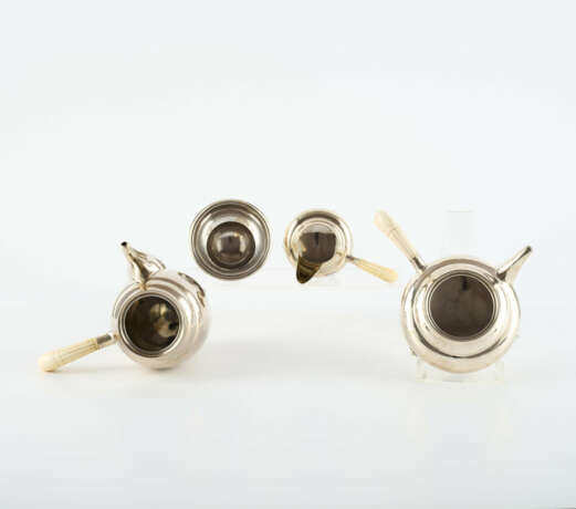 SILVER COFFEE AND TEA SERVICE "BLOSSOM" - photo 6 SILVER COFFEE AND TEA SERVICE "BLOSSOM" - photo 6