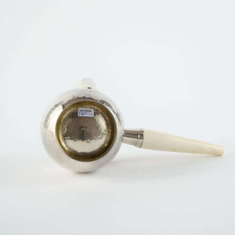 SILVER & IVORY TEA EXTRACT POT - photo 5 SILVER & IVORY TEA EXTRACT POT - photo 5