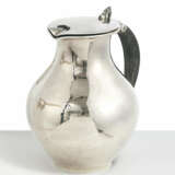SILVER JUG WITH MARTELLÉ SURFACE - Foto 1