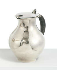 SILVER JUG WITH MARTELLÉ SURFACE