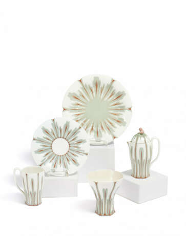 PORCELAIN ART NOUVEAU DÈJEUNER 'CROCUS' - photo 1