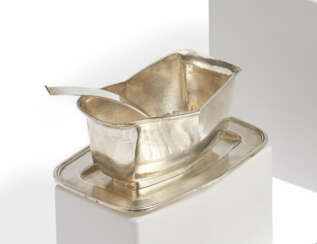 LARGE SILVER SAUCE BOAT ON FIXED STAND WITH SPOON