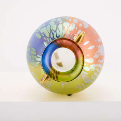 GLASS DOUBLE-HANDLED VASE 'TRICOLOR' - photo 3 GLASS DOUBLE-HANDLED VASE 'TRICOLOR' - photo 3