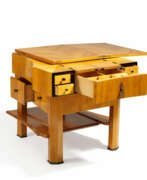 Meubles. SMALL MECHANICAL BIRCH TABLE