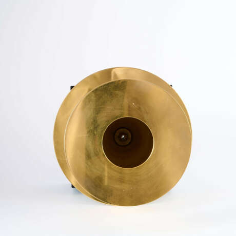 MARBLE VASE OBJECT 'OMBRELLO DI BUDDHA' FROM THE SERIES 'BHARATA' - photo 3 MARBLE VASE OBJECT 'OMBRELLO DI BUDDHA' FROM THE SERIES 'BHARATA' - photo 3