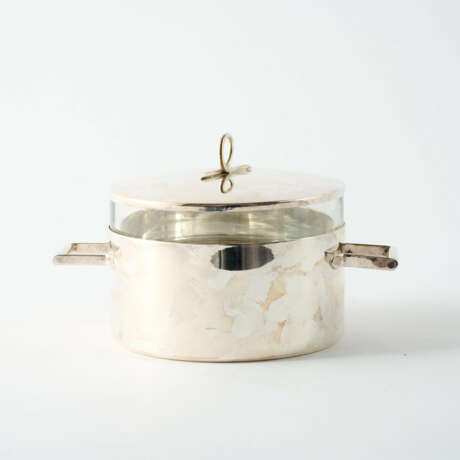 SMALL LIDDED METAL AND GLASS CAVIAR BOWL - photo 1 SMALL LIDDED METAL AND GLASS CAVIAR BOWL - photo 1