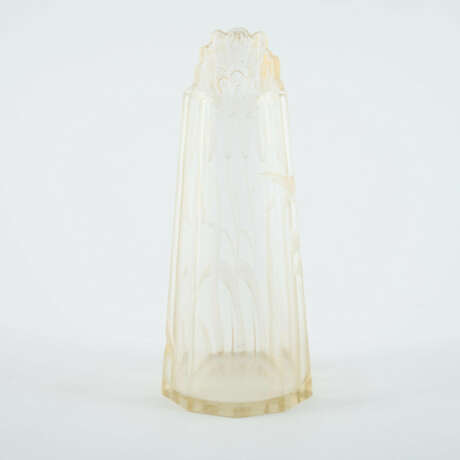 GLASS VASE WITH IRIS - photo 2 GLASS VASE WITH IRIS - photo 2