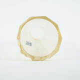 GLASS VASE WITH IRIS - photo 4