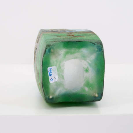 SMALL GLASS VASE WITH PINE TREES - photo 4
