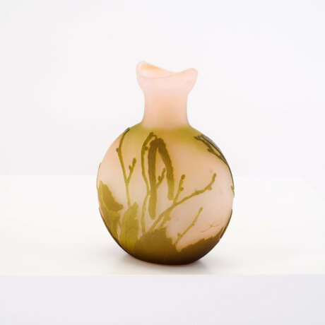 GLASS VASE WITH CATKINS - photo 2