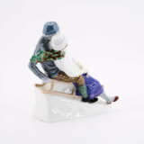 PORCELAIN FIGURINE ENSEMBLE OF LUGE GROUP - photo 2