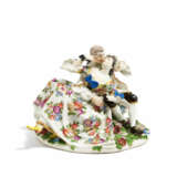 PORCELAIN ENSEMBLE OF GALANT LOVERS - photo 1