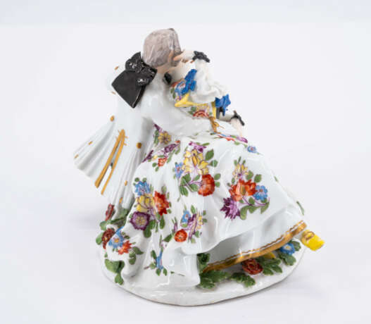 PORCELAIN ENSEMBLE OF GALANT LOVERS - photo 2
