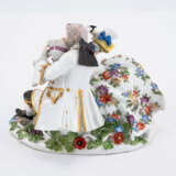 PORCELAIN ENSEMBLE OF GALANT LOVERS - photo 3