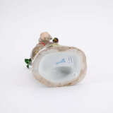 PORCELAIN FIGURINE OF A RHESUS MONKEY - photo 3