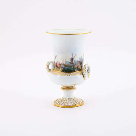 SMALL PORCELAIN CRATER VASE WITH RIVER BANK LANDSCAPE - Foto 1