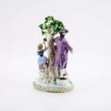 PORCELAIN ENSEMBLE OF GARDENERS AT THE APPLE TREE - photo 2