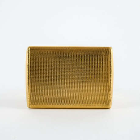 GOLD CARD CASE WITH FINELY ENGRAVED INTERIOR SCENE - photo 8