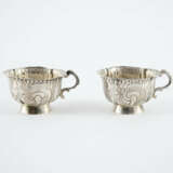 PAIR OF SILVER TASCHARKI WITH LEAVES AND SHELLS DECOR - фото 2