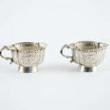 PAIR OF SILVER TASCHARKI WITH LEAVES AND SHELLS DECOR - фото 4
