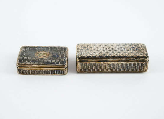TWO SMALL SILVER BOXES WITH NIELLO DECOR - photo 3 TWO SMALL SILVER BOXES WITH NIELLO DECOR - photo 3