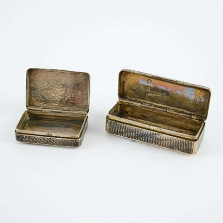 TWO SMALL SILVER BOXES WITH NIELLO DECOR - photo 6 TWO SMALL SILVER BOXES WITH NIELLO DECOR - photo 6
