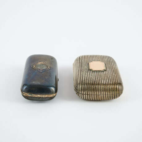TWO SMALL SILVER CIGARETTE ETUIS - photo 2