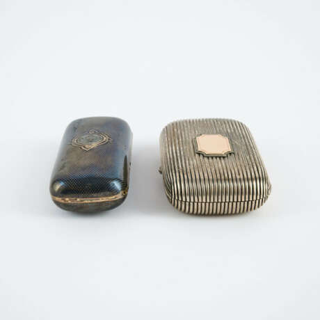 TWO SMALL SILVER CIGARETTE ETUIS - photo 3