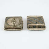 SILVER CIGARETTE ETUI WITH JOKEY AND SILVER CIGARETTE ETUI WITH FLORAL BANDS IN NIELLO DECOR - photo 4