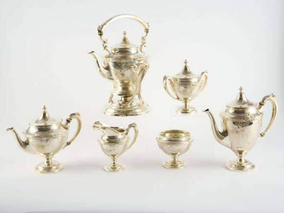 SEVEN-PIECE SILVER COFFEE AND TEA SERVICE WITH FLORAL DECOR - photo 1