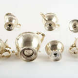 SEVEN-PIECE SILVER COFFEE AND TEA SERVICE WITH FLORAL DECOR - photo 4