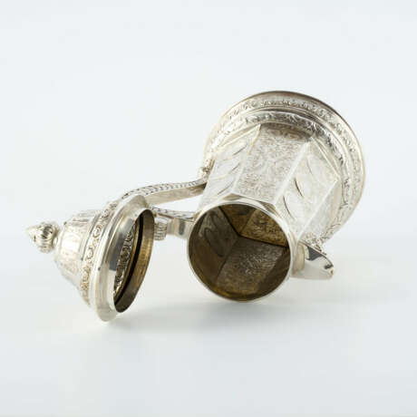 EXCEPTIONALLY LARGE HISTORICIST SILVER COIN JUG - фото 4