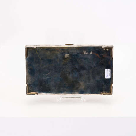 RECTANGULAR FLAT SILVER CASKET WITH FINE ORNAMENTAL DECOR - фото 3 RECTANGULAR FLAT SILVER CASKET WITH FINE ORNAMENTAL DECOR - фото 3