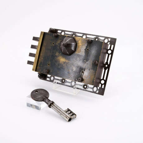 LARGE FURNITURE LOCK WITH STAR-SHAPED HOLLOW PIN KEY - photo 2