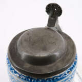 TWO FAYENCE CERAMIC DRUM MUGS WITH ELK DEPICTION - фото 3