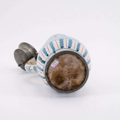 CERAMIC PEAR JUG WITH CRUCIFIXION OF CHRIST - photo 4