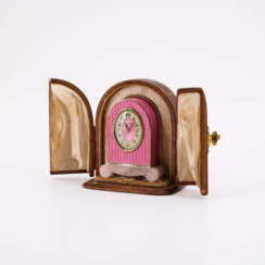 SMALL SILVER CARRIAGE CLOCK WITH ROSE COLOURED ENAMEL DECOR