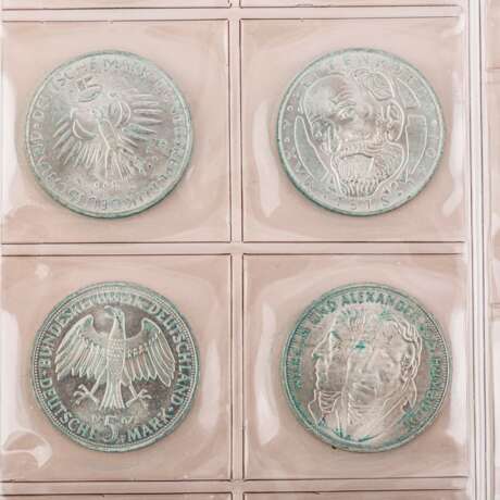 Interessante Mischung Münzen und Medaillen im Album - mit - photo 3