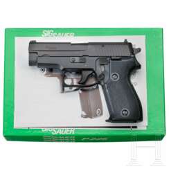 SIG Sauer P 225 (P 6), im Karton