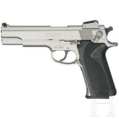 Smith & Wesson Mod. 4506-1, "Third Generation .45 ACP"