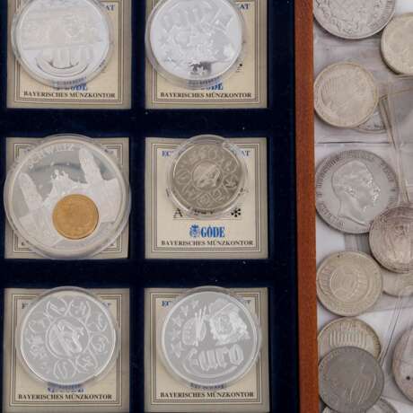 Gemischtes Konvolut Münzen und Medaillen, mit SILBER - - photo 3