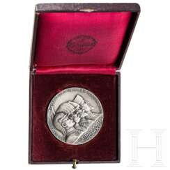 Medaille auf die Waffenbrüderschaft Deutschland, Österreich-Ungarn, Türkei und Bulgarien, datiert 1915