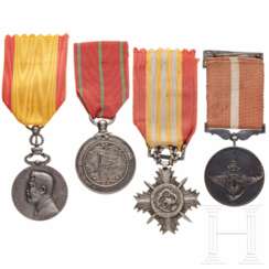 Vier Medaillen, Asien, 20. Jhdt.