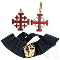 Ritterorden vom Heiligen Grab zu Jerusalem - zwei Halsdekorationen, 20. Jhdt.