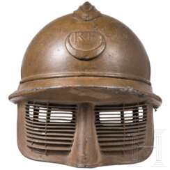 Stahlhelm M 15 "Adrian" für nordafrikanische Truppen, mit Gesichtsschutz