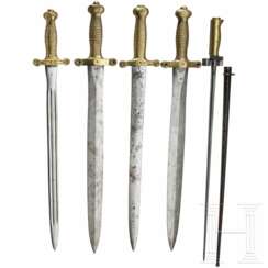 Vier Faschinenmesser und ein Bajonett, 19. Jhdt.