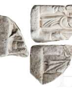 Roman Empire. Drei Fragmente provinzialrömischer Reliefs mit Opferszenen, 2. - 3. Jhdt. n. Chr.