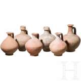 Sechs Kannen aus Ton, Römische Provinzen Südosteuropas, 2. - 3. Jhdt. n. Chr. - photo 1