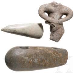 Steinbeil, Steindechsel, Fragment eines Frauenidols aus Ton, Jüngere Steinzeit Südosteuropas, 4. Jtsd. v. Chr.